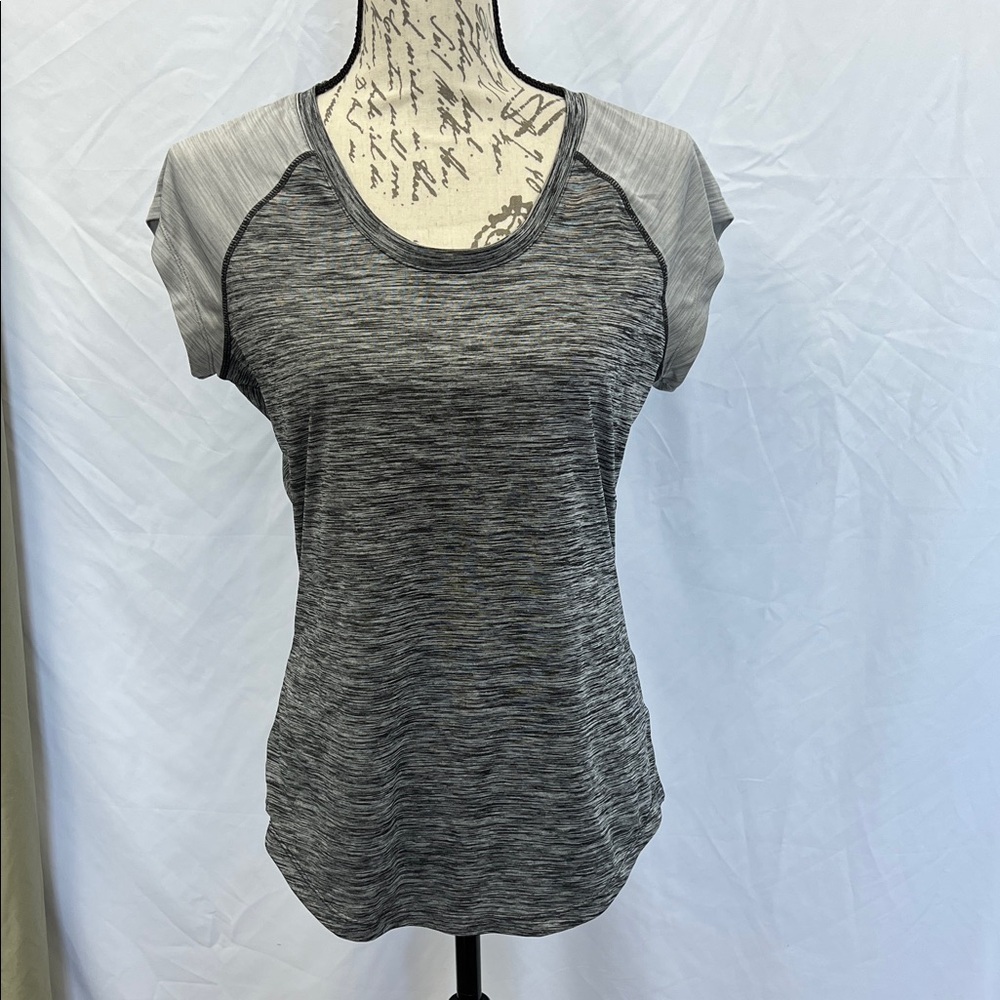 Reebok two tone gray performance gear short sleeve T shirt medium